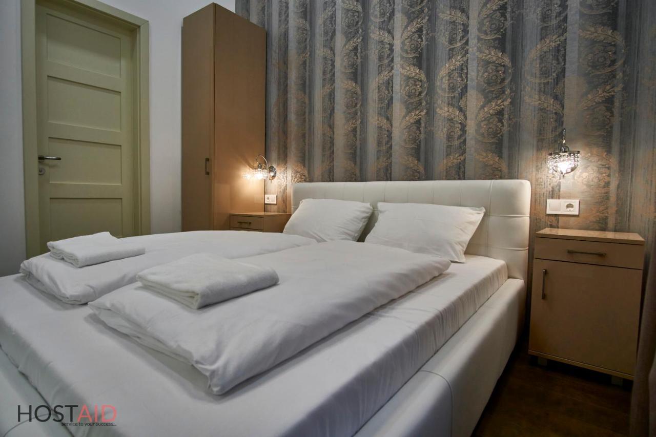 G7 Budapest - Hostaid Esterno foto